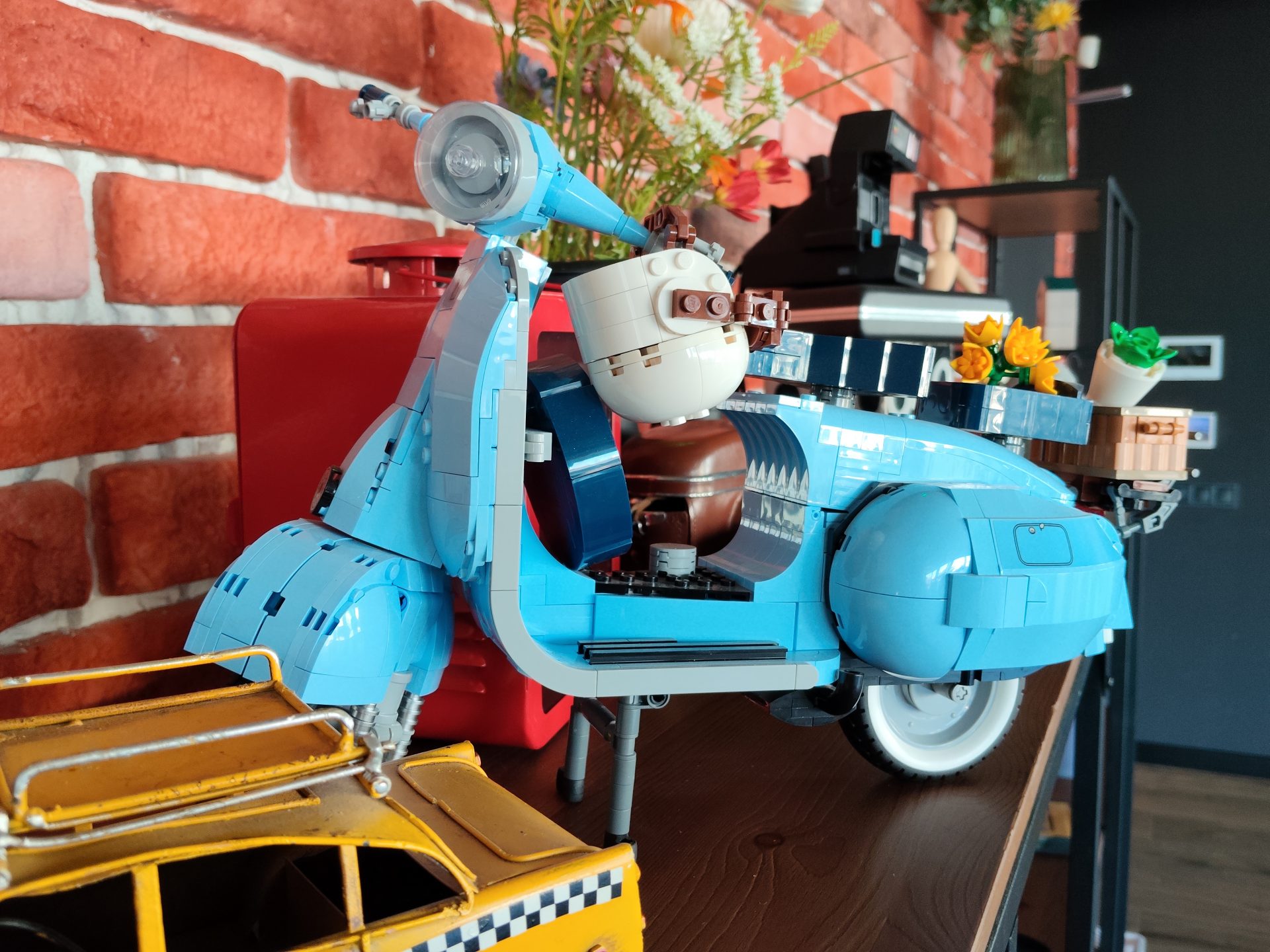 Обзор Poco M8 5G: максимум за свои деньги картинка Смартфон Poco M8 — ставка на экран и баланс | DGL.RU