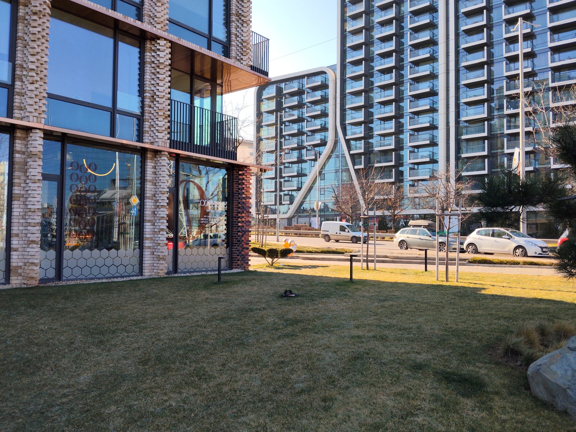 Обзор Poco M8 5G: максимум за свои деньги картинка Смартфон Poco M8 — ставка на экран и баланс | DGL.RU