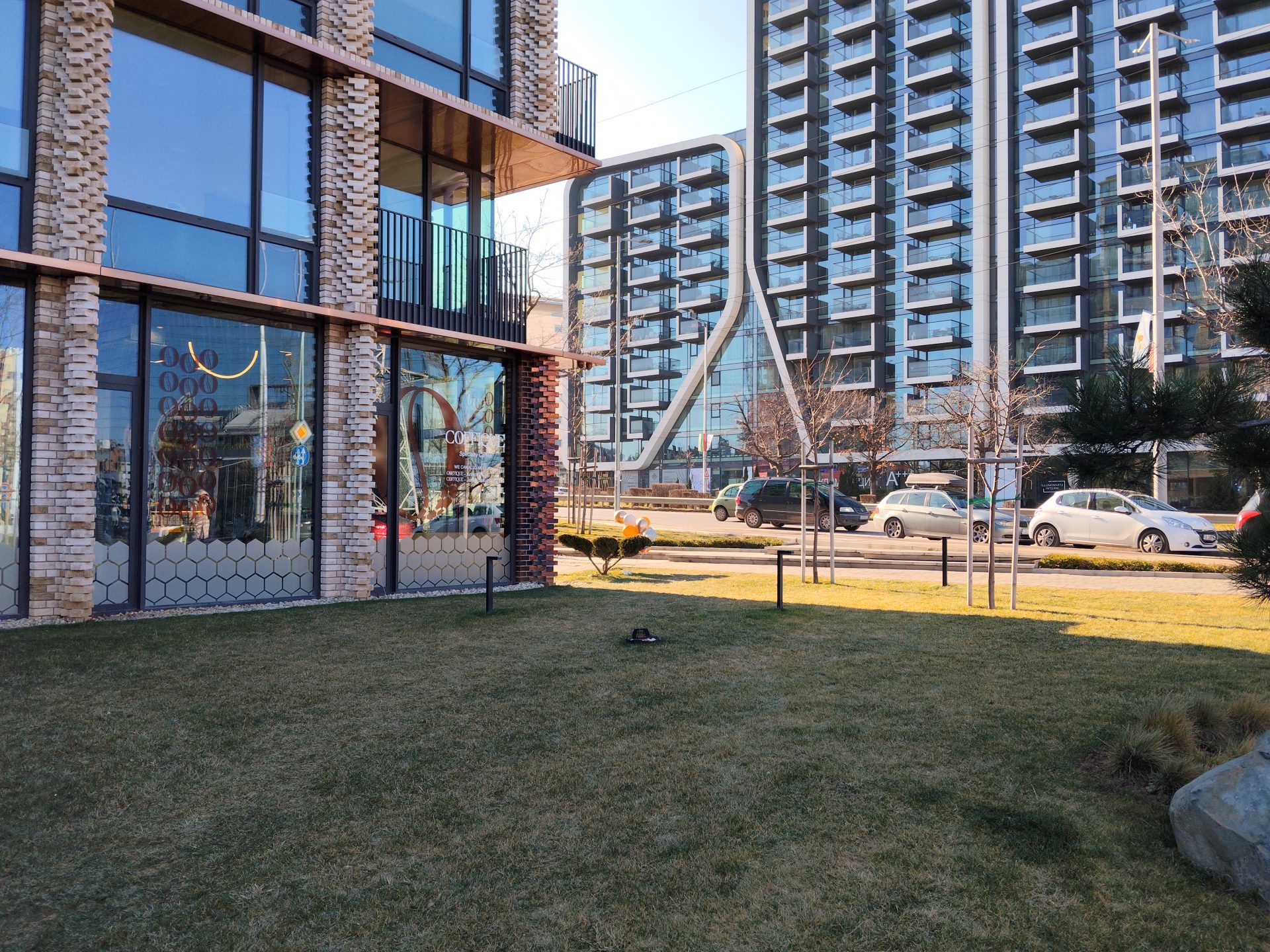 Обзор Poco M8 5G: максимум за свои деньги картинка Смартфон Poco M8 — ставка на экран и баланс | DGL.RU