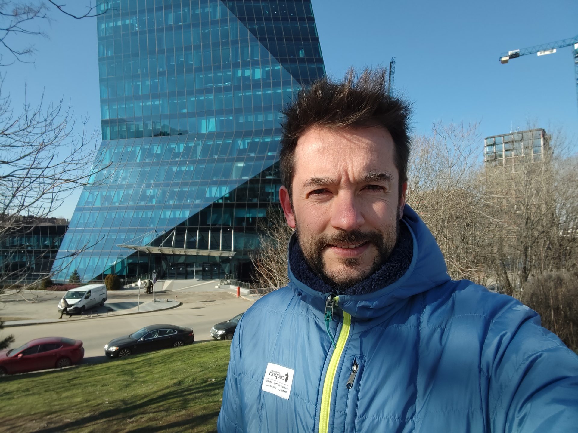 Обзор Poco M8 5G: максимум за свои деньги картинка Смартфон Poco M8 — ставка на экран и баланс | DGL.RU