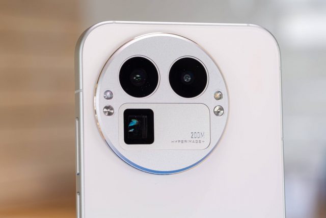 Смартфон Realme GT 9 с двумя 200 МП камерами | DGL.RU