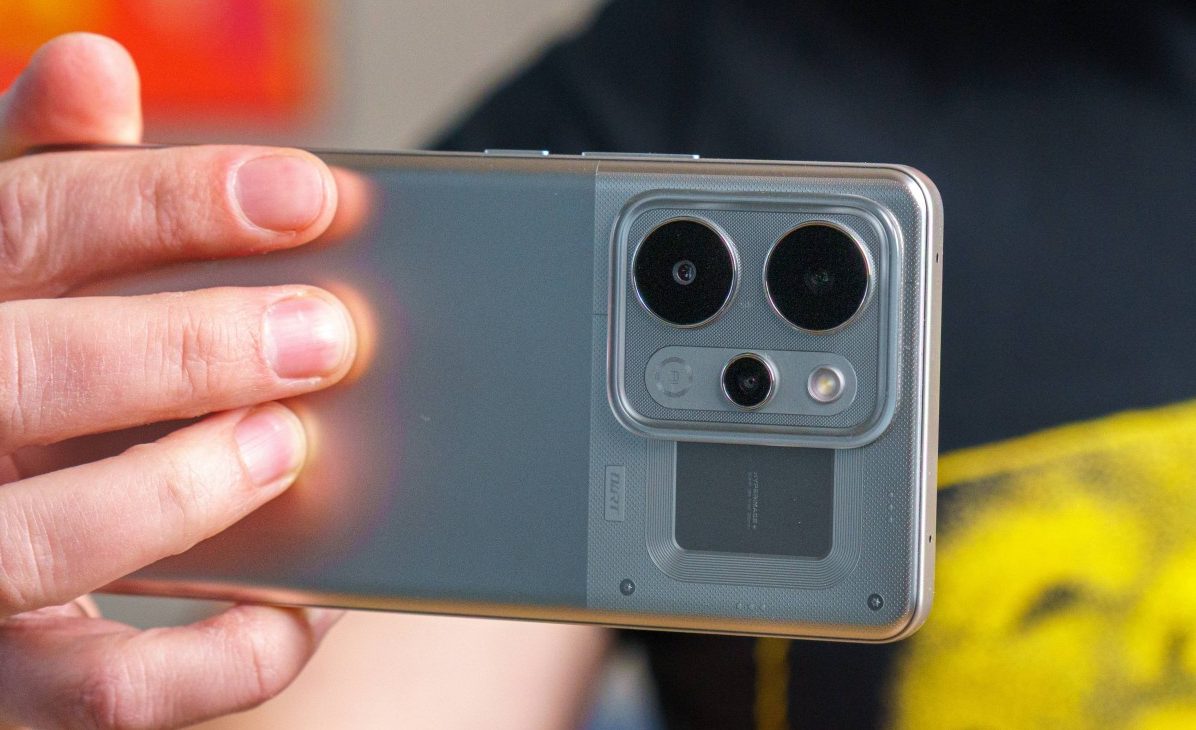 Смартфон Realme P4 Power с батареей 10001 мАч | DGL.RU