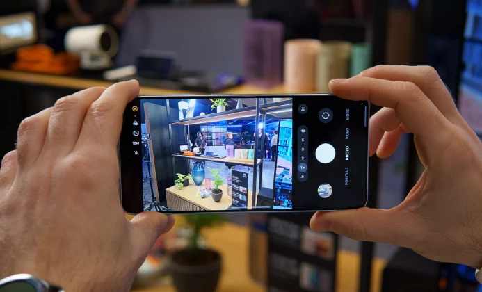 Смартфон Galaxy S26 Ultra с Privacy Display | DGL.RU