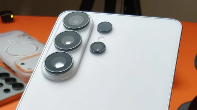 Смартфон Galaxy S26 Ultra: спорный дизайн камер | DGL.RU