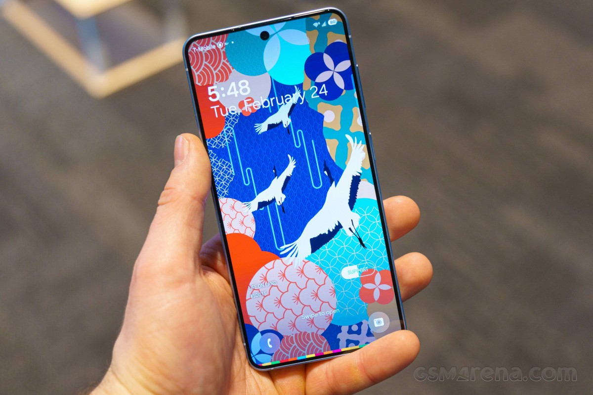 Обзор Samsung Galaxy S26 Ultra, S26 Plus и S26: сравнение и цены в России картинка Смартфон Samsung Galaxy S26 Ultra: ставка на ИИ | DGL.RU