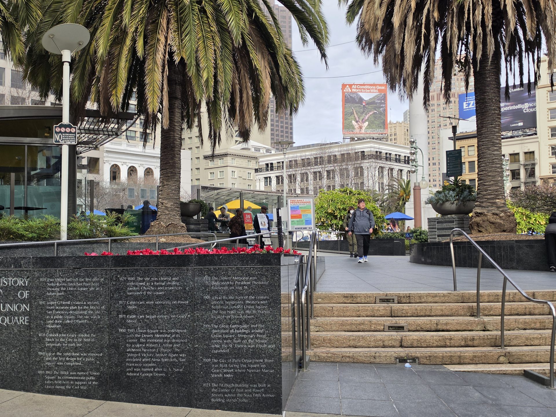 Обзор Samsung Galaxy S26 Ultra, S26 Plus и S26: сравнение и цены в России картинка Смартфон Samsung Galaxy S26 Ultra: ставка на ИИ | DGL.RU