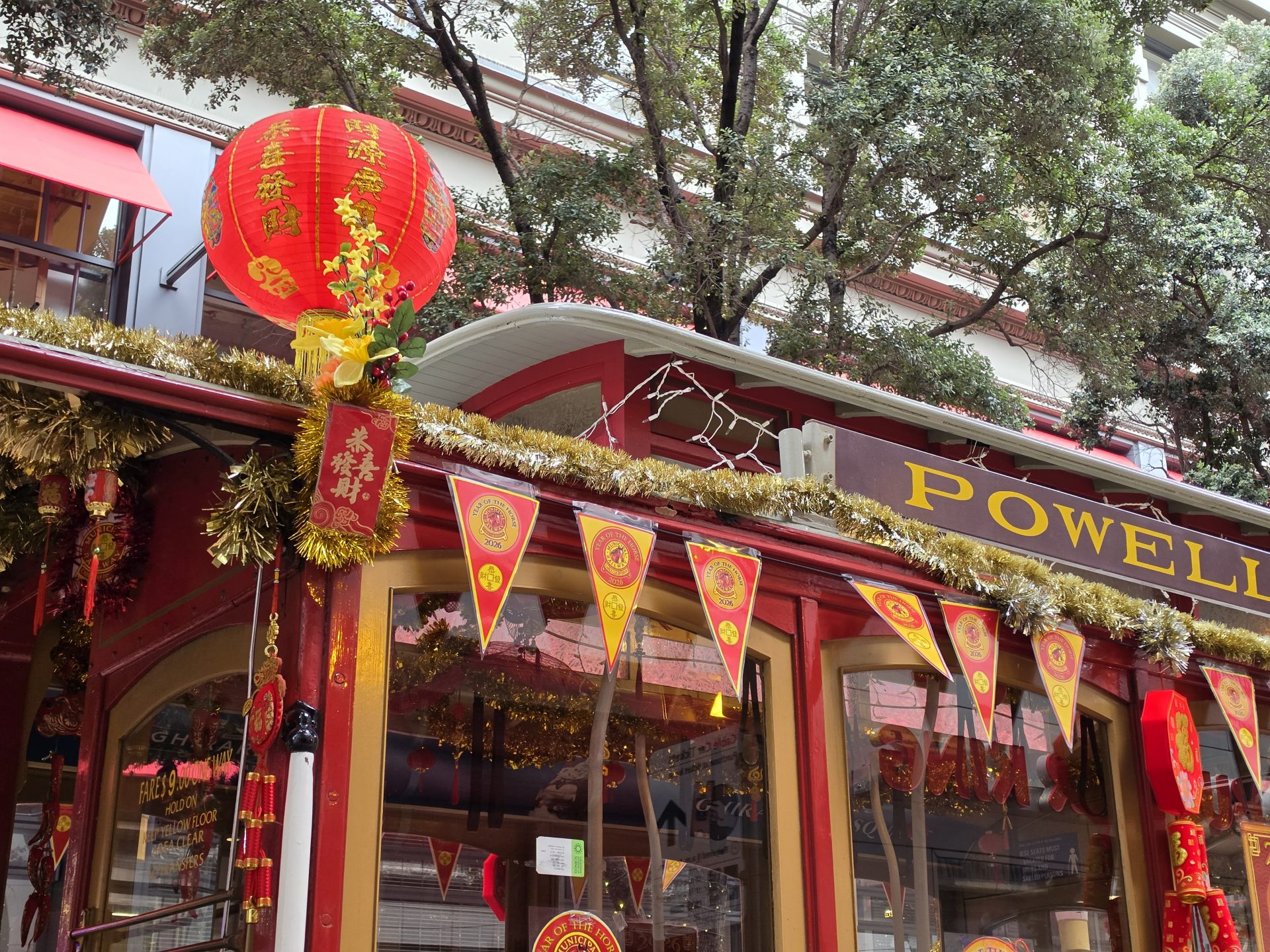 Обзор Samsung Galaxy S26 Ultra, S26 Plus и S26: сравнение и цены в России картинка Смартфон Samsung Galaxy S26 Ultra: ставка на ИИ | DGL.RU