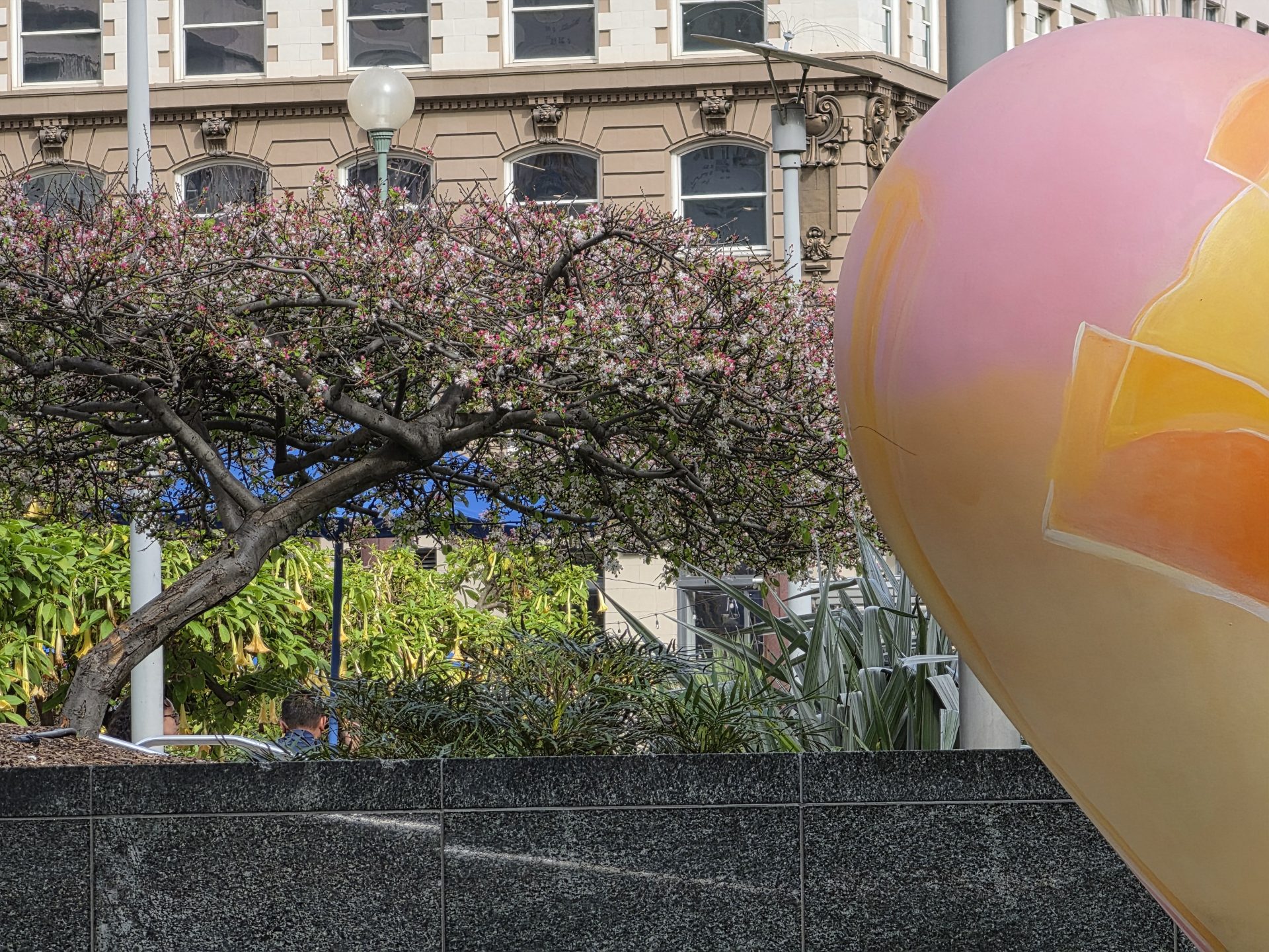 Обзор Samsung Galaxy S26 Ultra, S26 Plus и S26: сравнение и цены в России картинка Смартфон Samsung Galaxy S26 Ultra: ставка на ИИ | DGL.RU