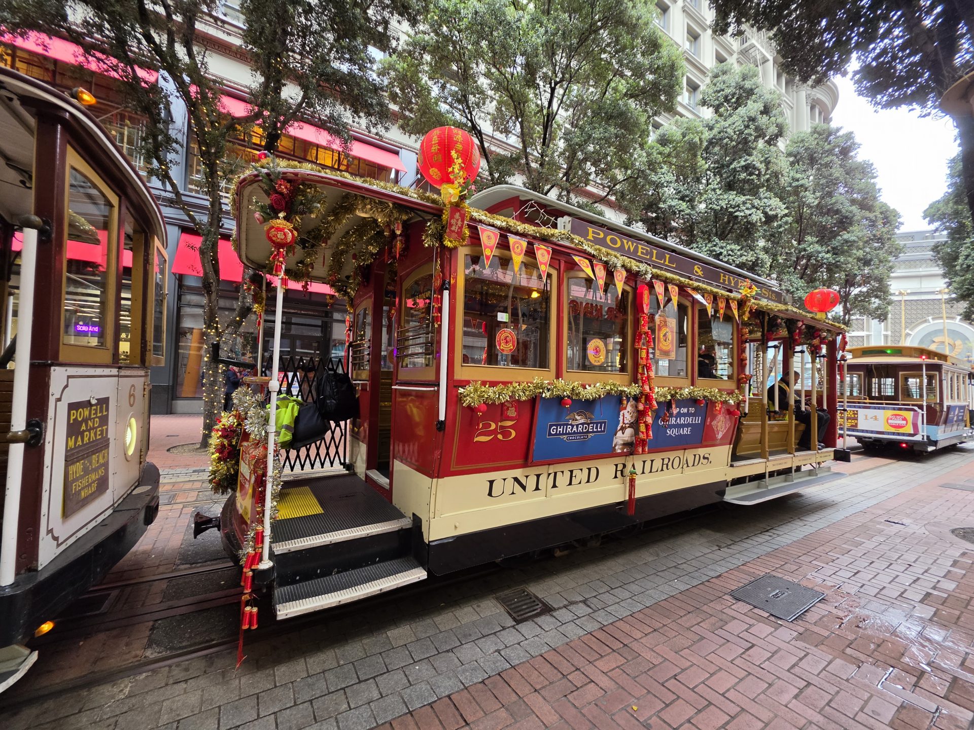 Обзор Samsung Galaxy S26 Ultra, S26 Plus и S26: сравнение и цены в России картинка Смартфон Samsung Galaxy S26 Ultra: ставка на ИИ | DGL.RU