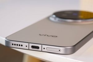 Смартфон Vivo с гигантской батареей на 12000 мАч заставит забыть о розетках