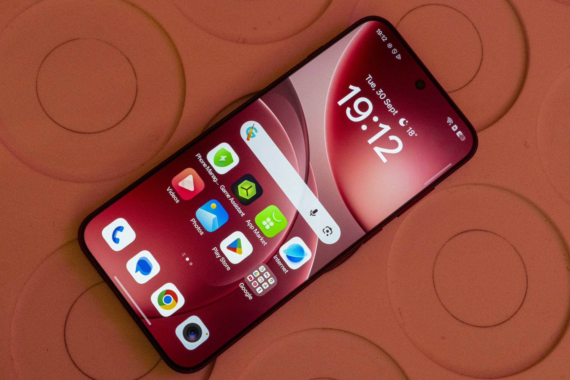 Смартфоны Oppo Find X9 и Find N6: поддельный титан и туманные перспективы картинка Смартфон Oppo Find X9: поддельный титан и слухи | DGL.RU