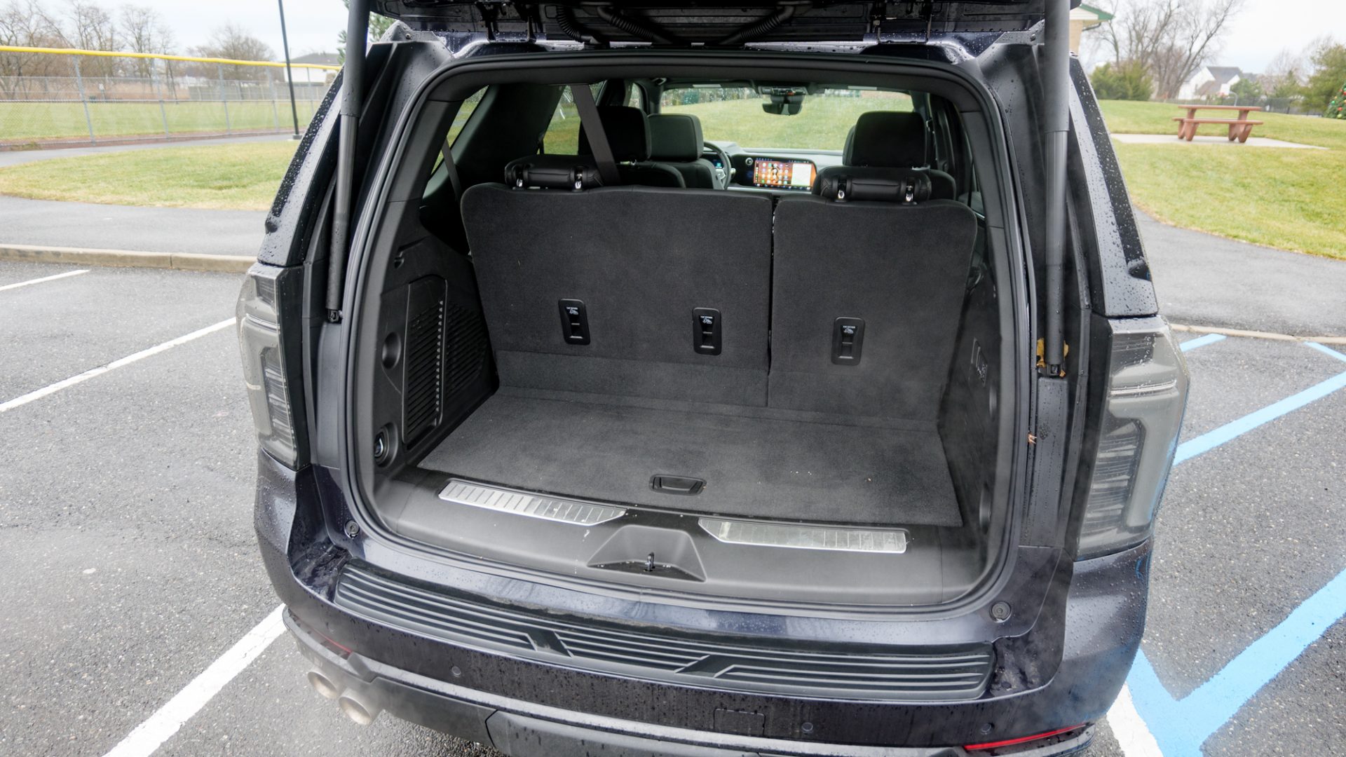 Внедорожник Chevrolet Tahoe 2026 | DGL.RU