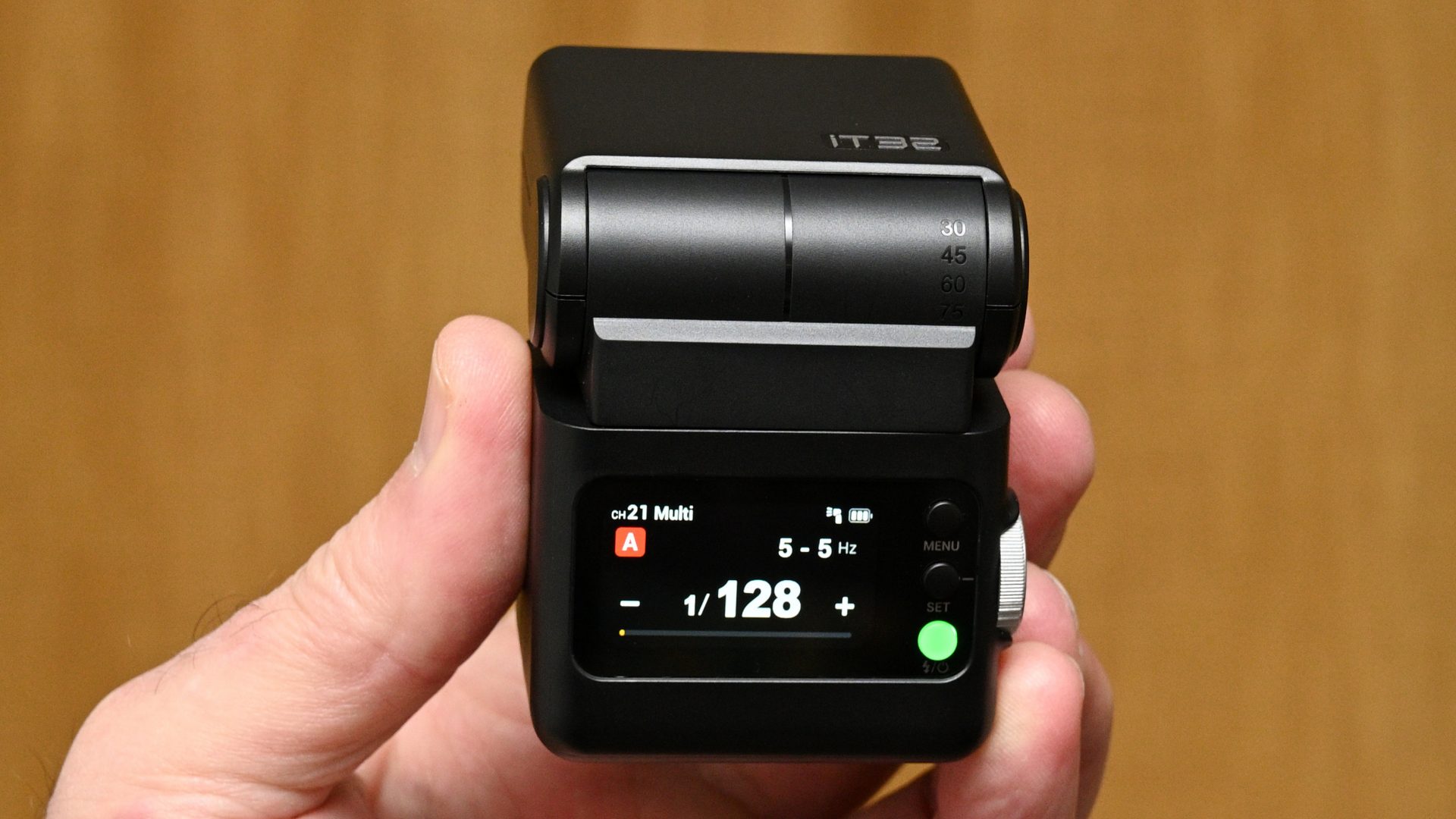 Вспышка Godox iT32 и X5 — свет без привязки | DGL.RU