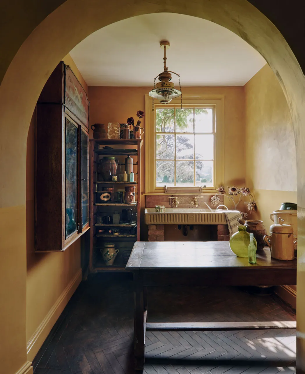 Желтый интерьер: идеи для дома и эффект солнца | DGL.RU