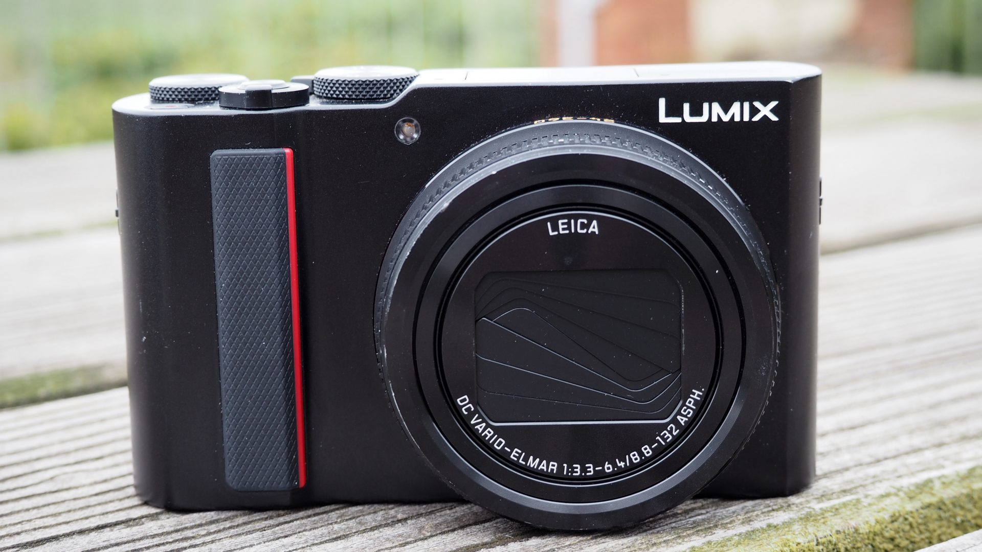 Обзор Panasonic Lumix ZS200 — компактная камера для путешествий картинка Panasonic Lumix ZS200