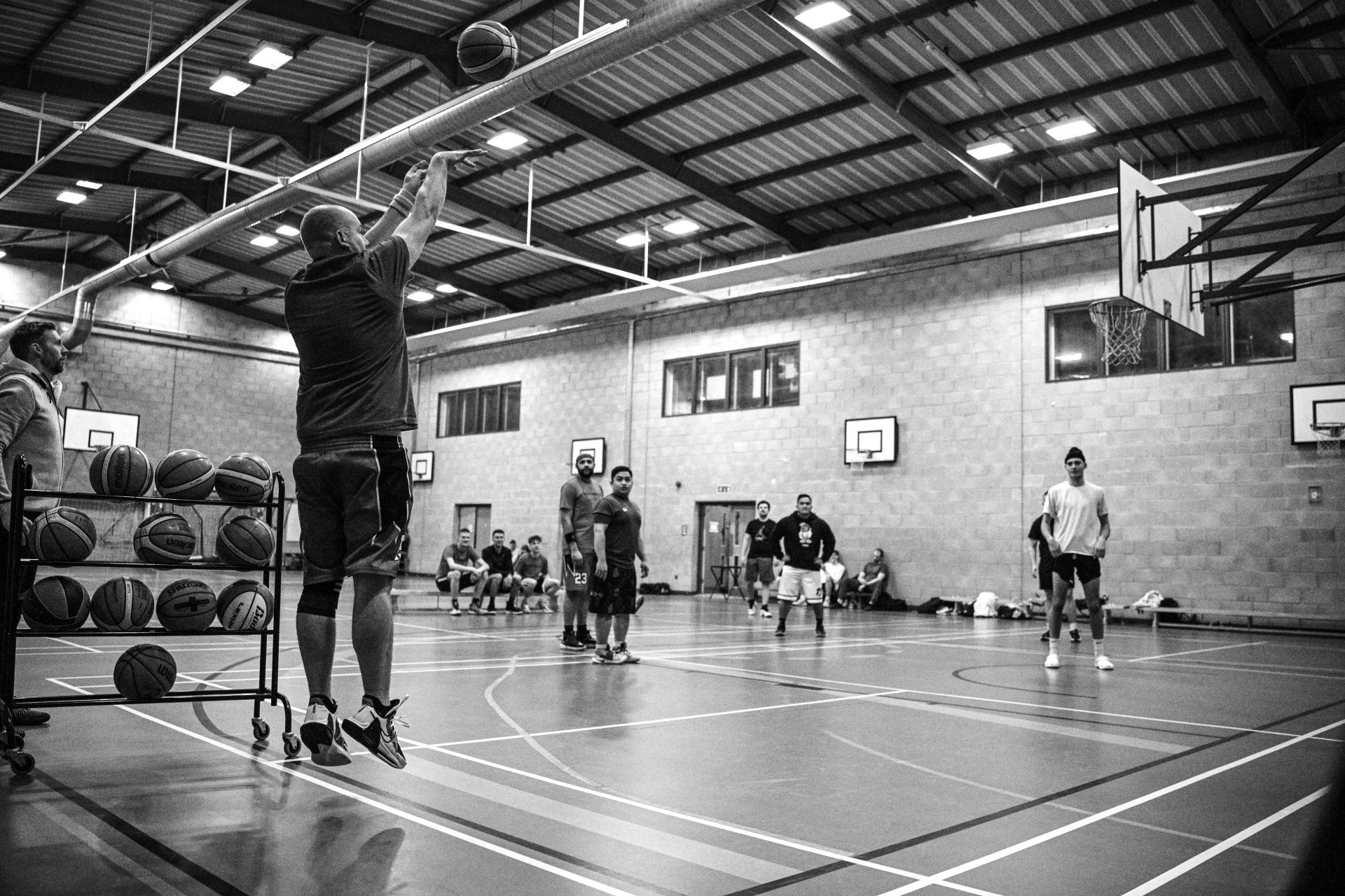 Обзор Nikon Z9 — лучшая гибридная фотокамера для профи картинка Nikon Z9