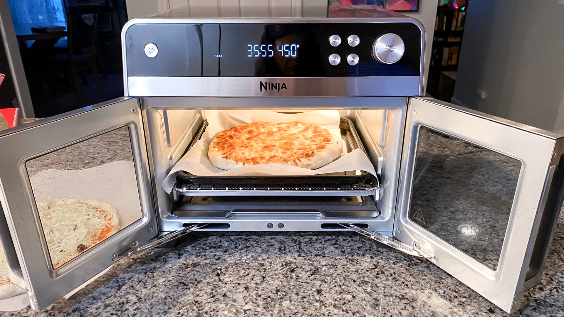 Обзор Ninja French Door Premier в России — универсал, но кухня нужна побольше картинка Аэрофритюрница Ninja French Door Premier | DGL.RU