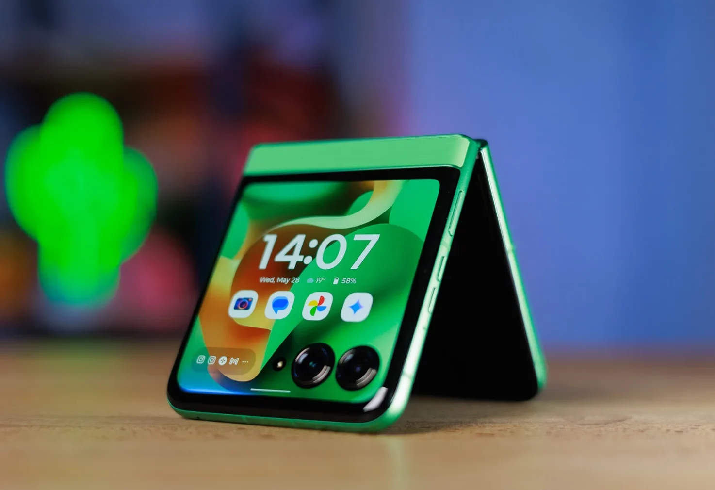 Apple отменила складной iPhone: ждем аналог | DGL.RU