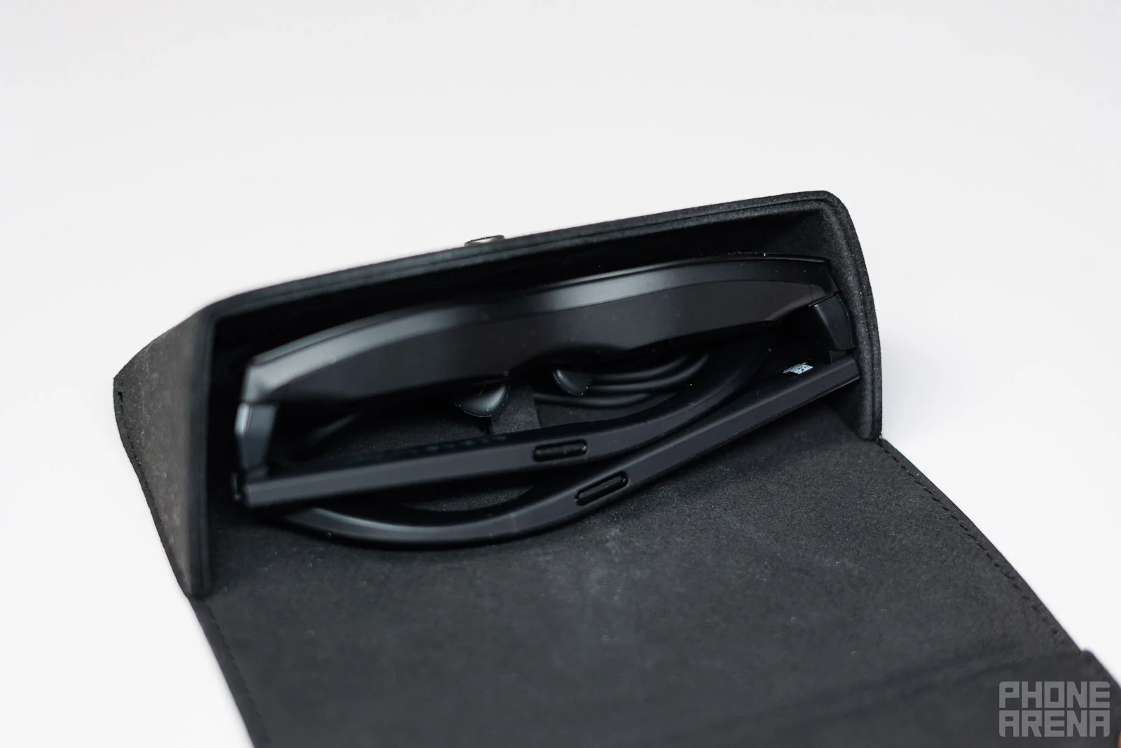 Обзор RayNeo Air 4 Pro: потрясающие AR-очки картинка AR-очки RayNeo Air 4 Pro — честный тест экрана | DGL.RU