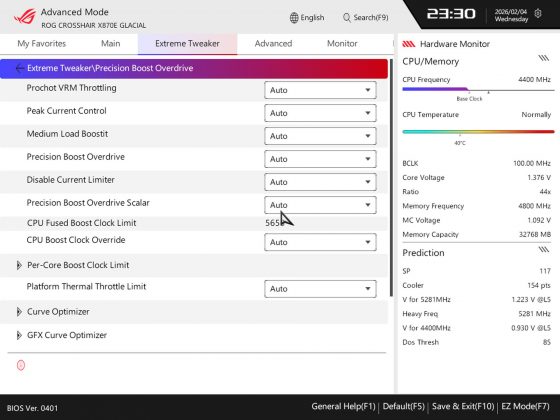 Asus ROG Crosshair X870E Glacial &mdash; плата с LCD | DGL.RU