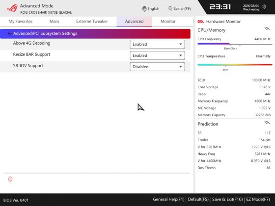 Asus ROG Crosshair X870E Glacial &mdash; плата с LCD | DGL.RU
