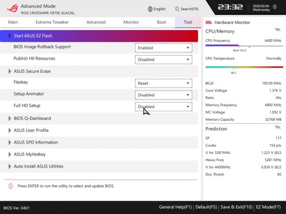Asus ROG Crosshair X870E Glacial &mdash; плата с LCD | DGL.RU