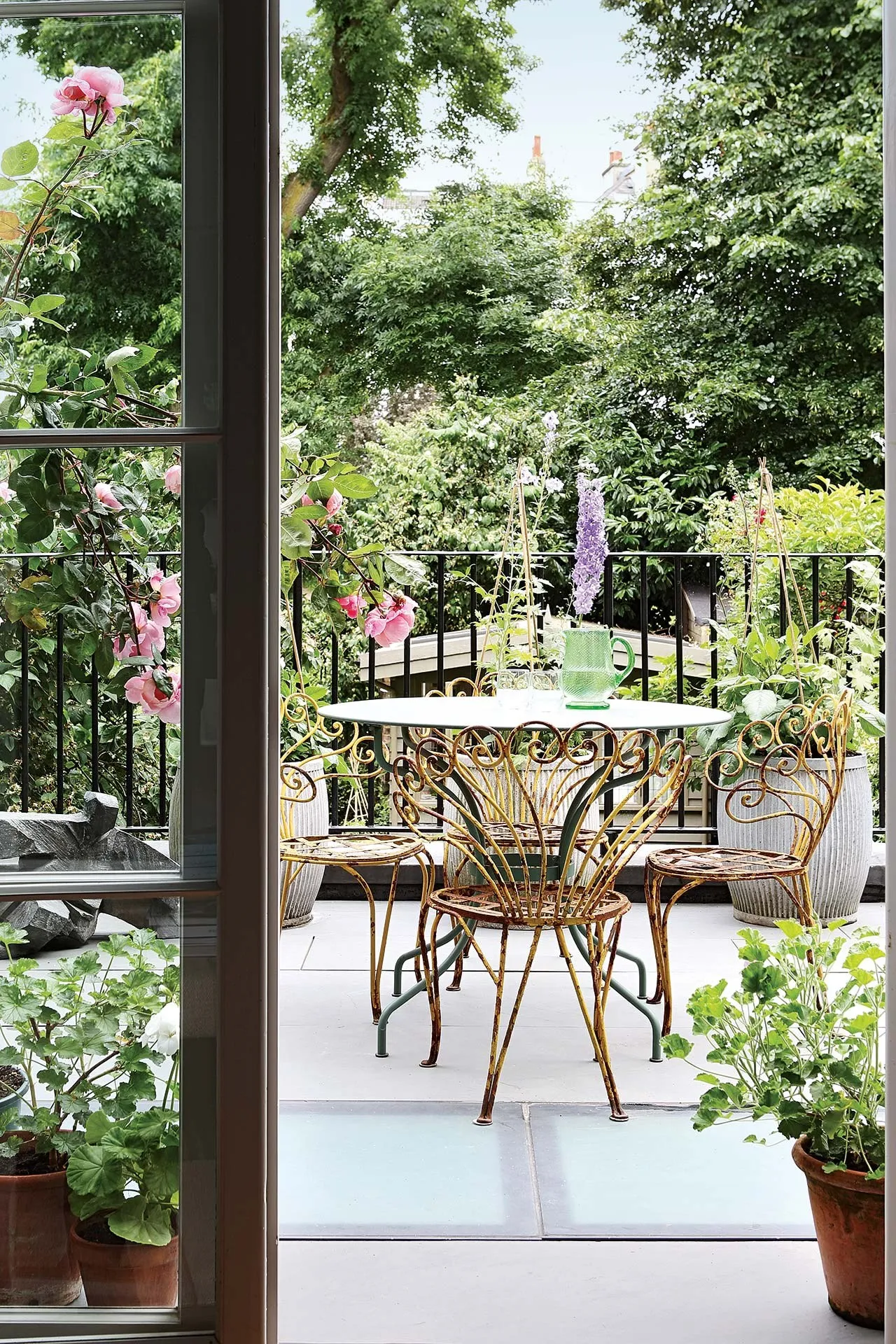 Идеи для балкона: создаём сад на маленьком пространстве | DGL.RU