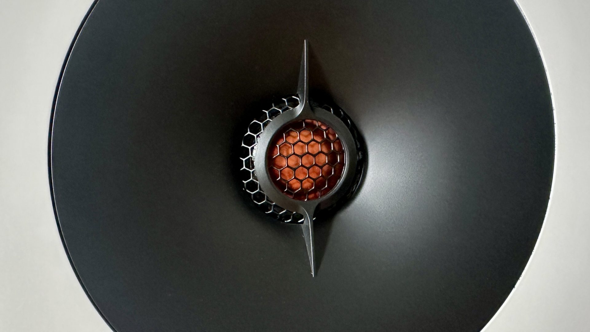 Cambridge L/R S — звук для рабочего стола | DGL.RU