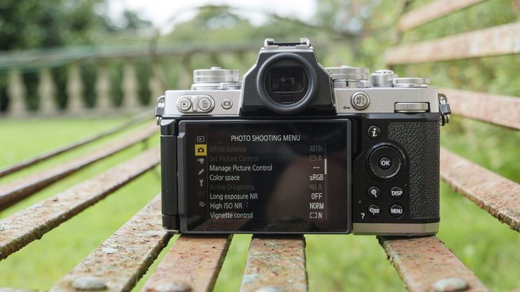 Canon EOS R10 - камера для начинающих в 2026 | DGL.RU