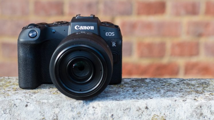 Canon EOS R10 - камера для начинающих в 2026 | DGL.RU