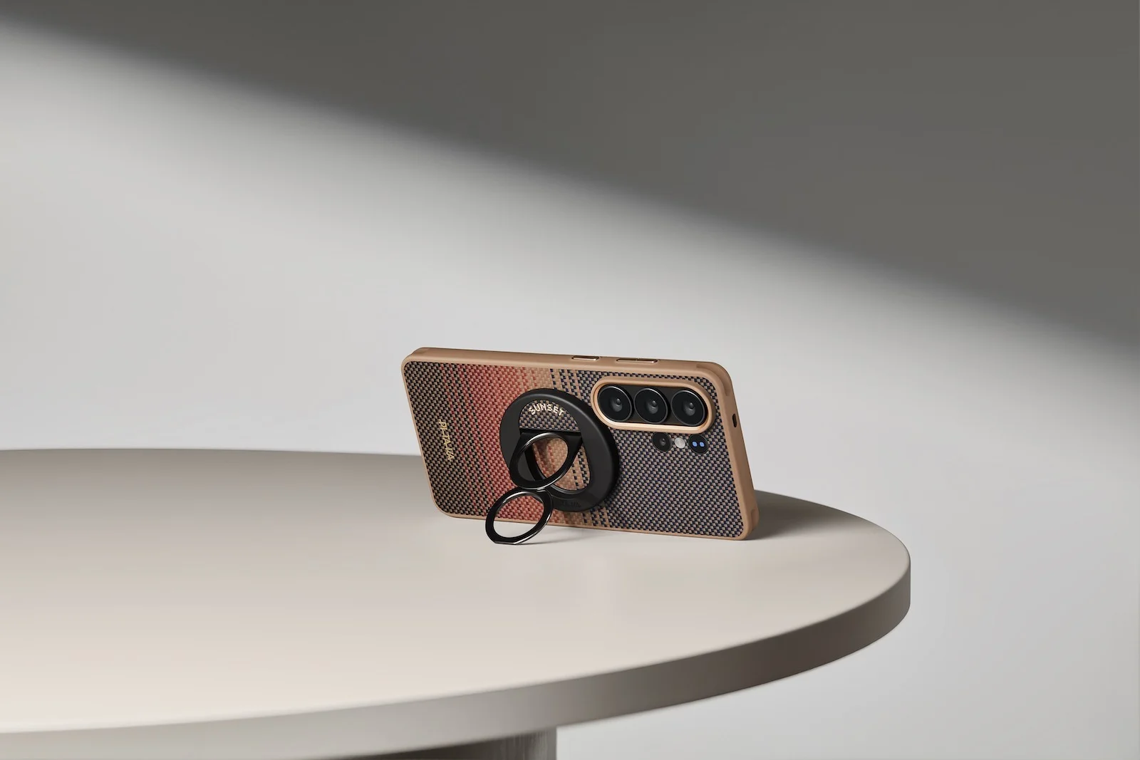 Чехлы Pitaka для Galaxy S26: два варианта | DGL.RU