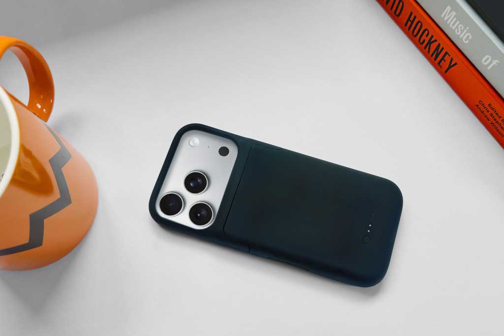 Обзор Mophie Juice Pack для iPhone 17 Pro и можно ли купить его в России