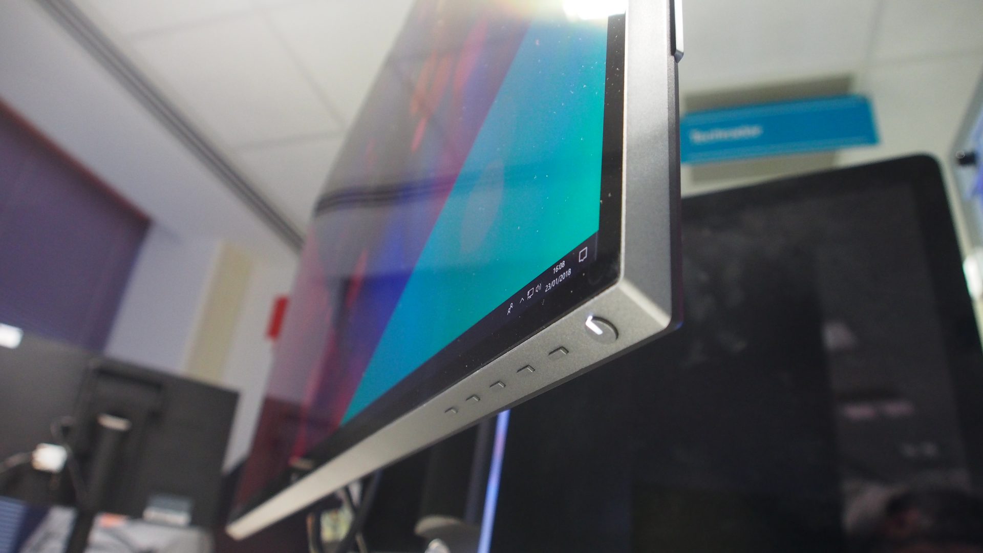 Обзор Dell UltraSharp UP3218K — фантастический 8K-экран картинка Dell UltraSharp UP3218K