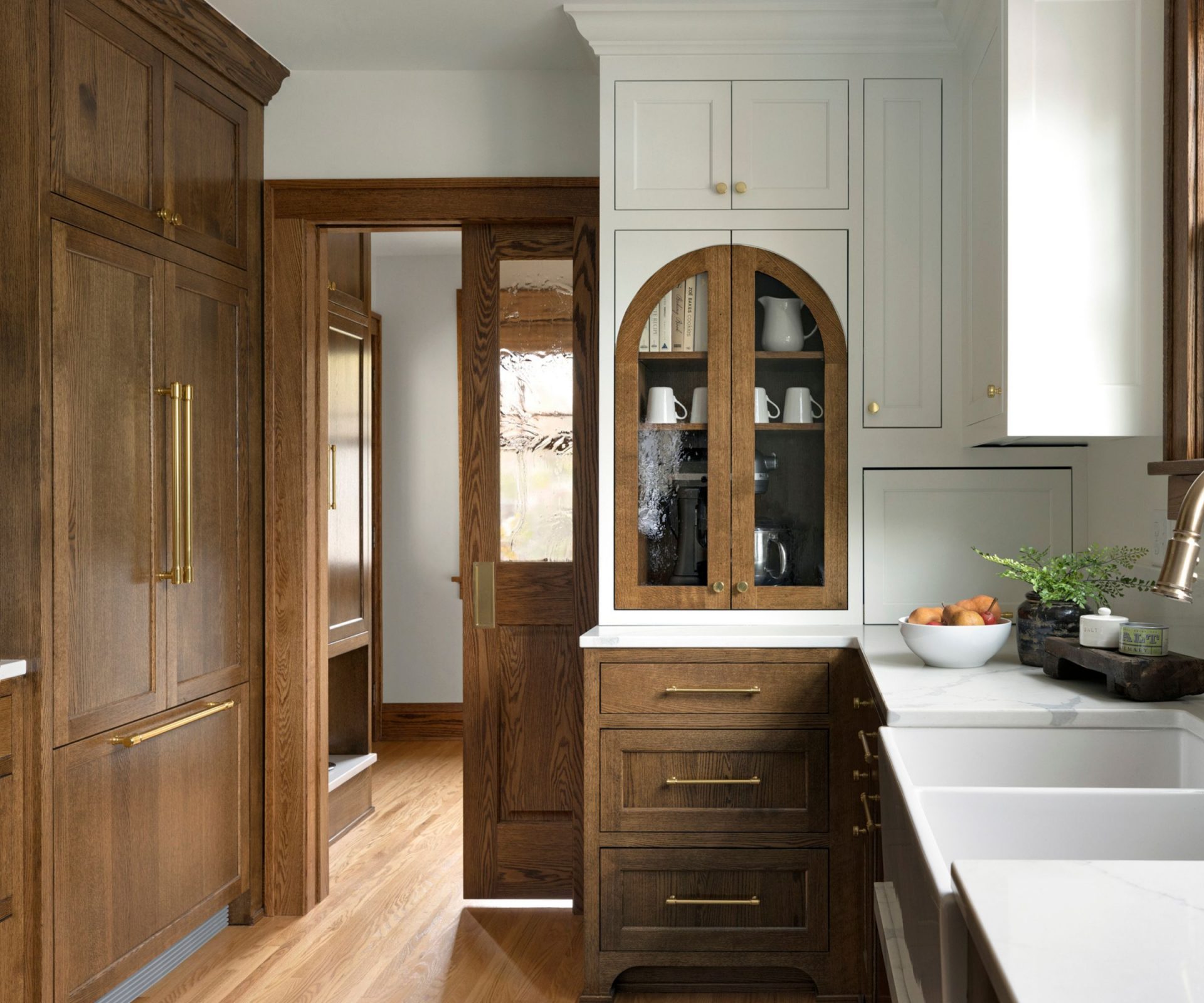 Маленькая кухня: 9 приёмов для дорогого вида | DGL.RU