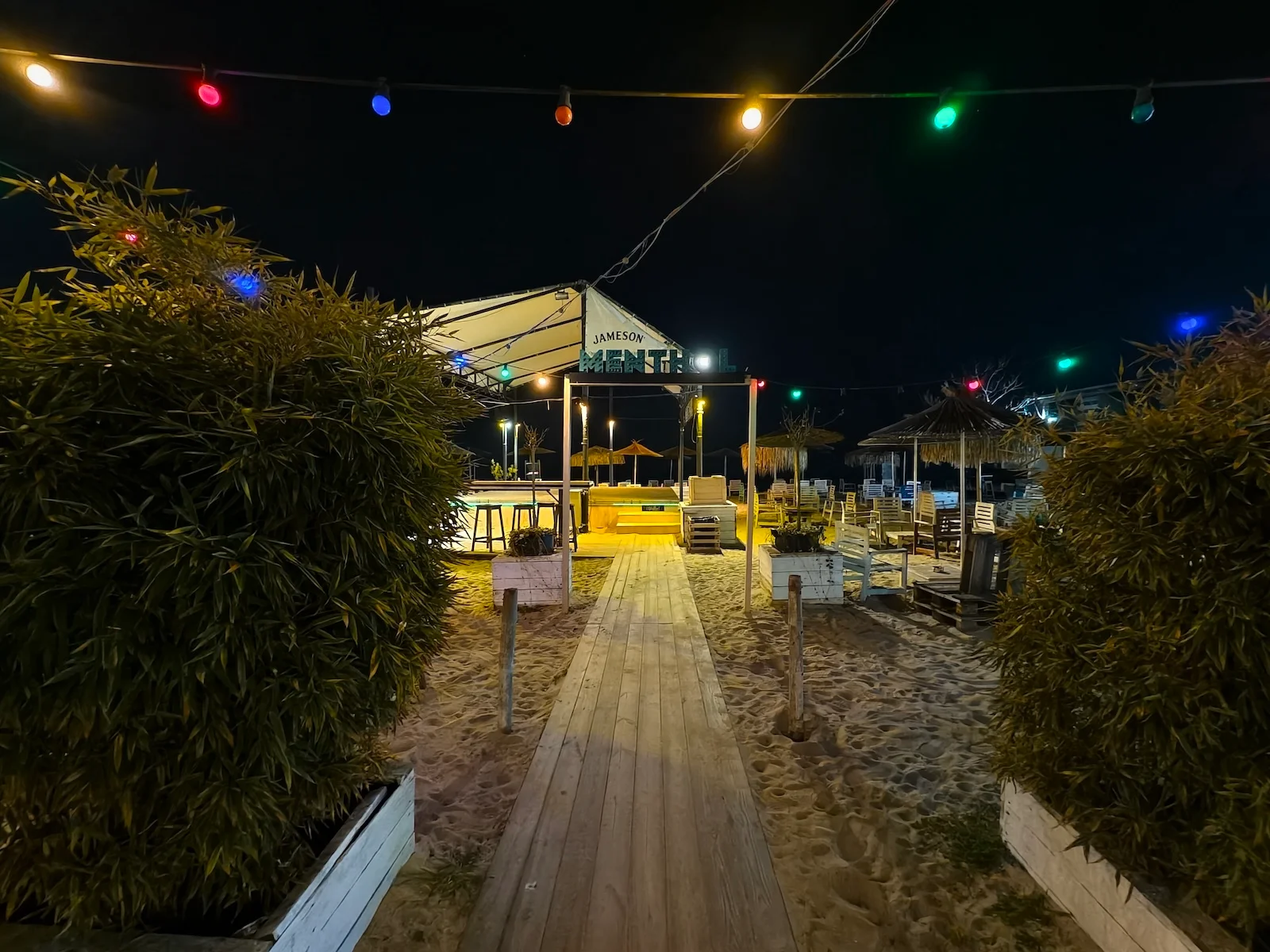 Камерная битва китайцев и корейцев: Vivo X300 Pro против Galaxy S26 Ultra в российских реалиях картинка Vivo X300 Pro и Galaxy S26 Ultra: битва камер | DGL.RU