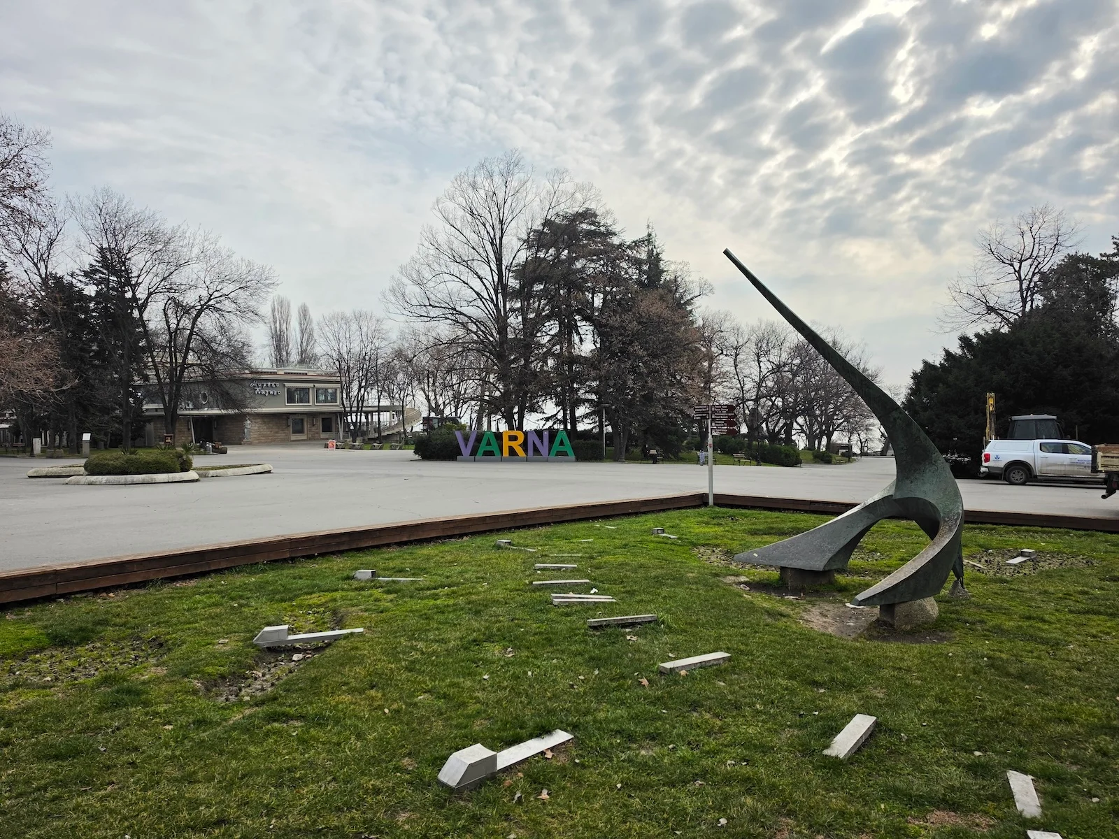 Камерная битва китайцев и корейцев: Vivo X300 Pro против Galaxy S26 Ultra в российских реалиях картинка Vivo X300 Pro и Galaxy S26 Ultra: битва камер | DGL.RU