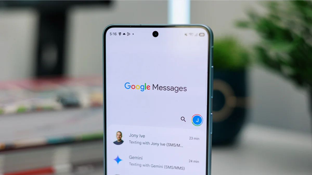 Google Messages в России: неудачник, который пытается казаться королем. Реальность жестока