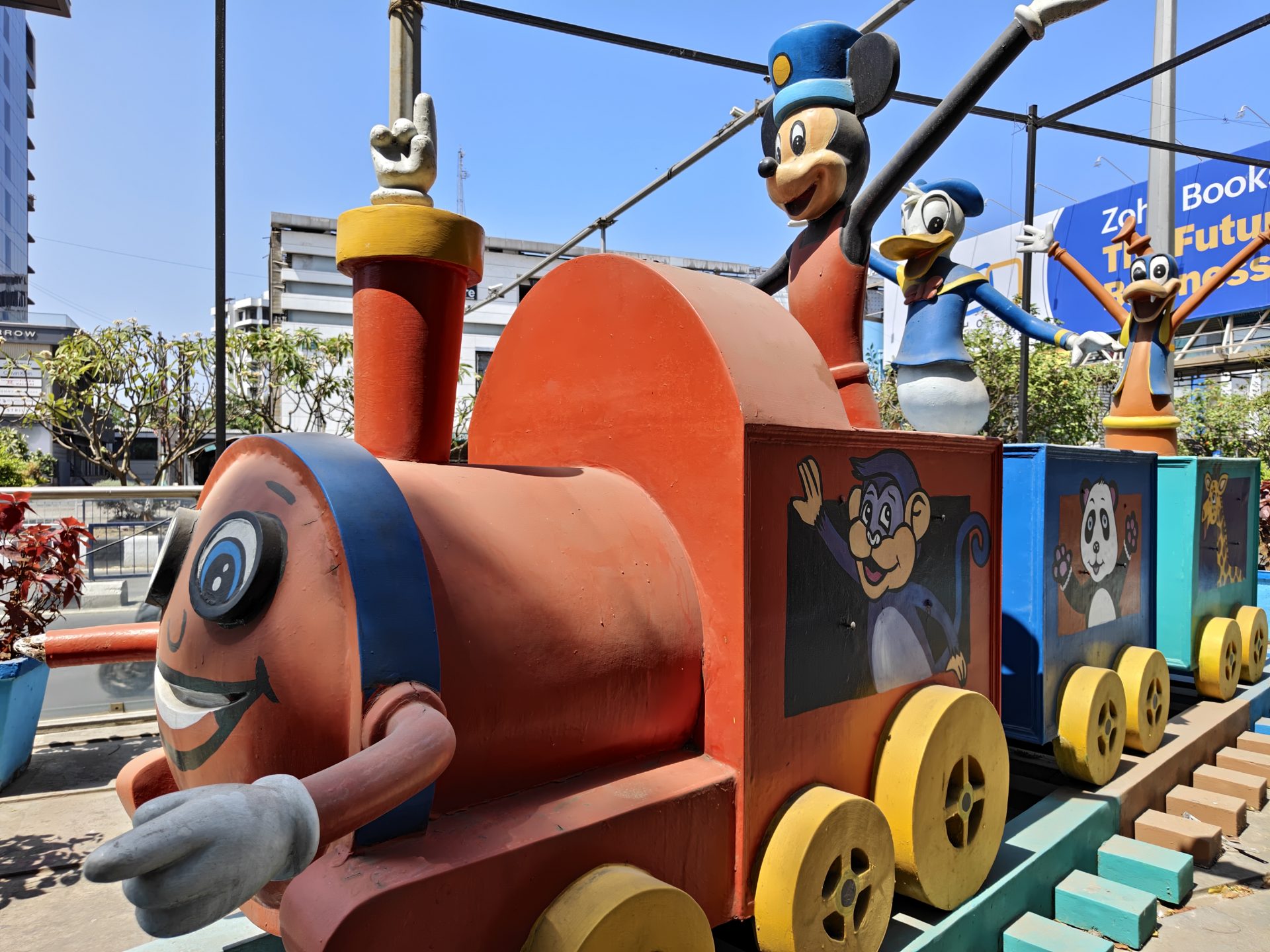 Обзор смартфона iQOO 15R: король автономности официально в России картинка Обзор смартфона iQOO 15R: король автономности официально в России фото