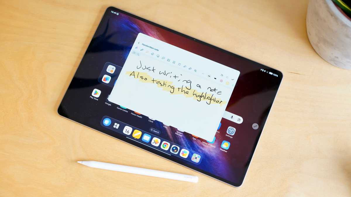 Обзор Honor MagicPad 4 и MagicBook Pro 14 (2026) - автономия на весь день и цены в России картинка Honor MagicPad 4 может