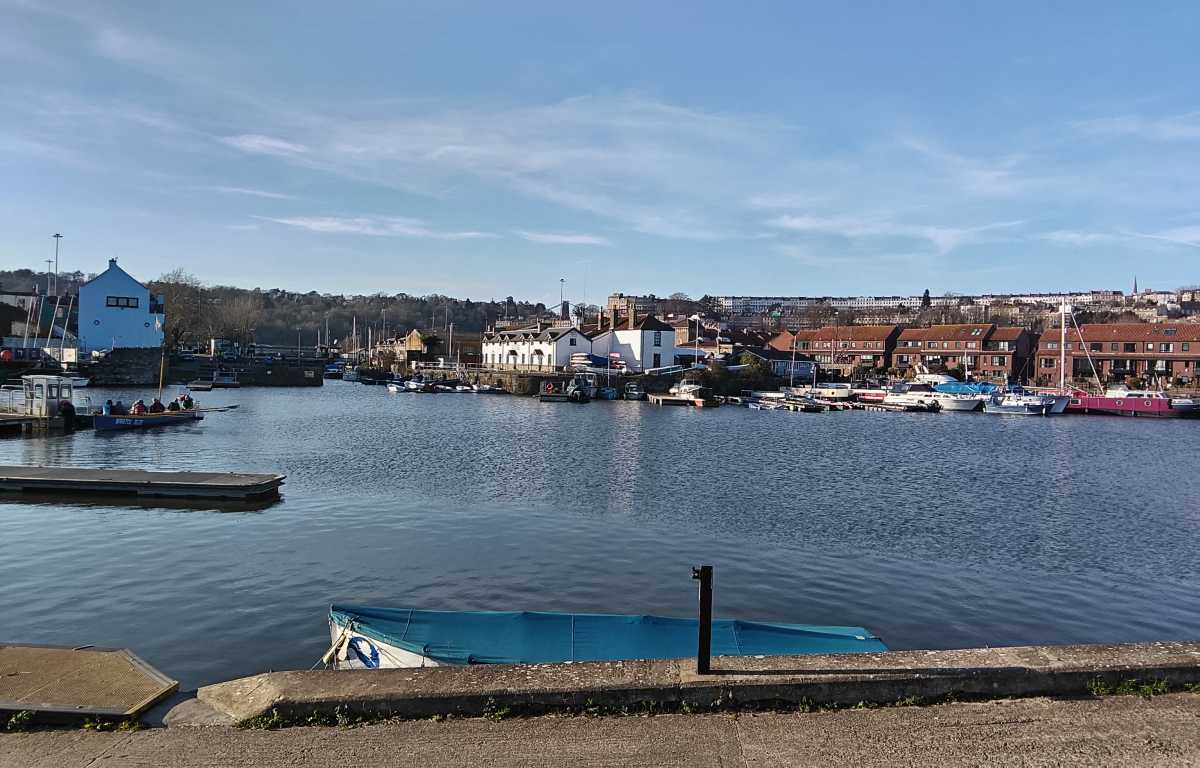 Обзор Honor MagicPad 4 и MagicBook Pro 14 (2026) - автономия на весь день и цены в России картинка Honor MagicPad 4 может