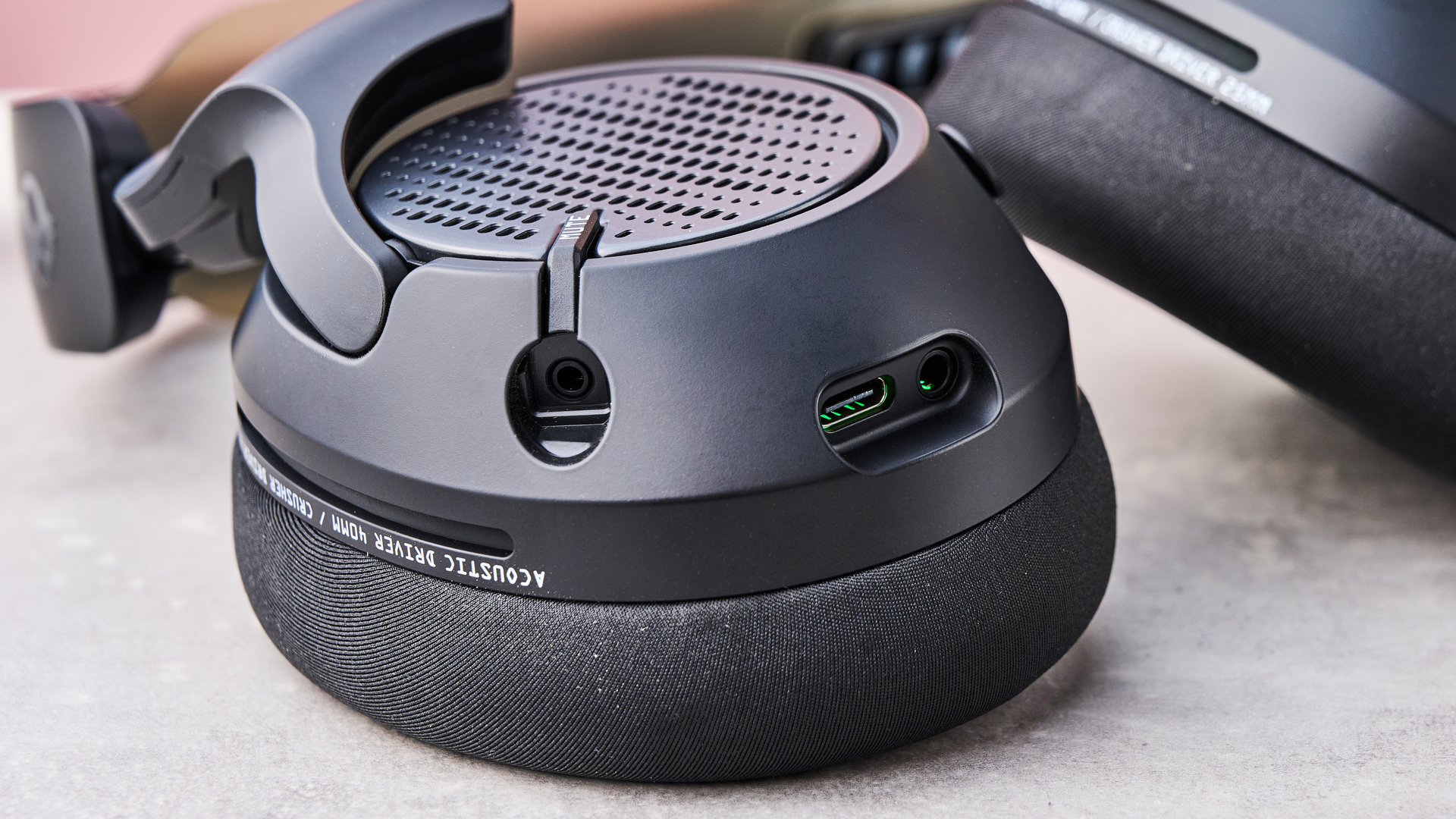 Обзор Skullcandy Crusher PLYR 720 — находка для ценителей баса картинка Игровые наушники Skullcandy Crusher PLYR 720 | DGL.RU