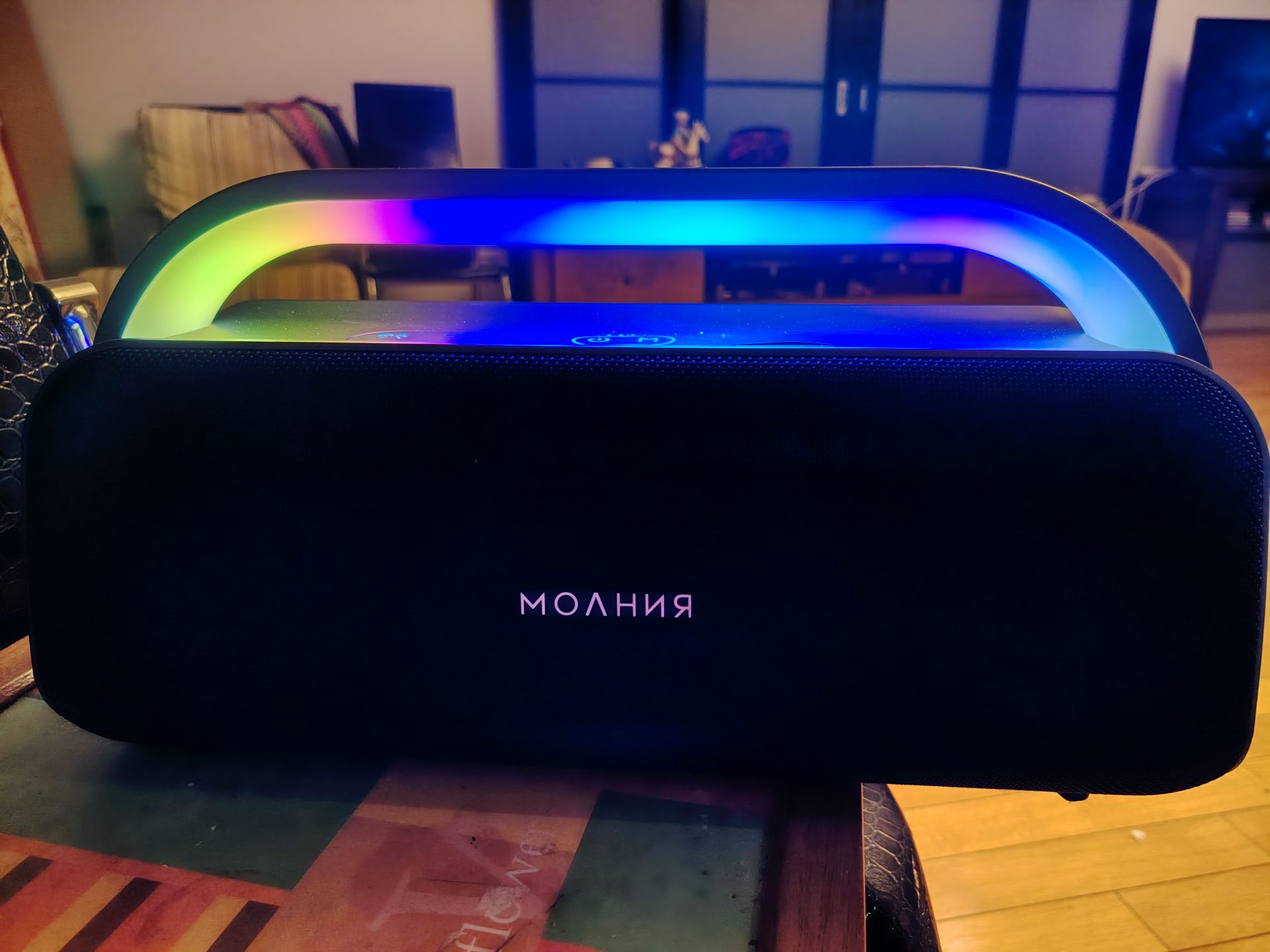 Обзор портативной колонки «Молния-Кварк»