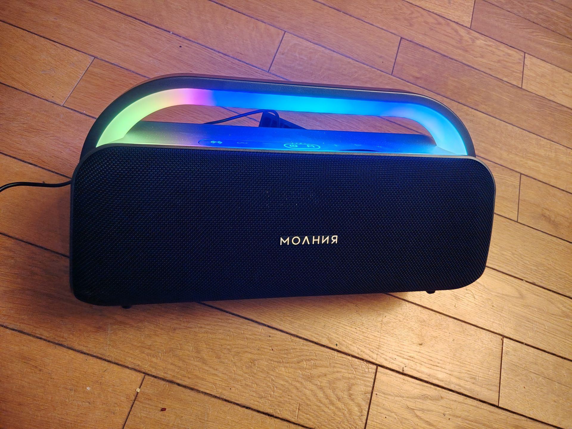Обзор портативной колонки «Молния-Кварк»