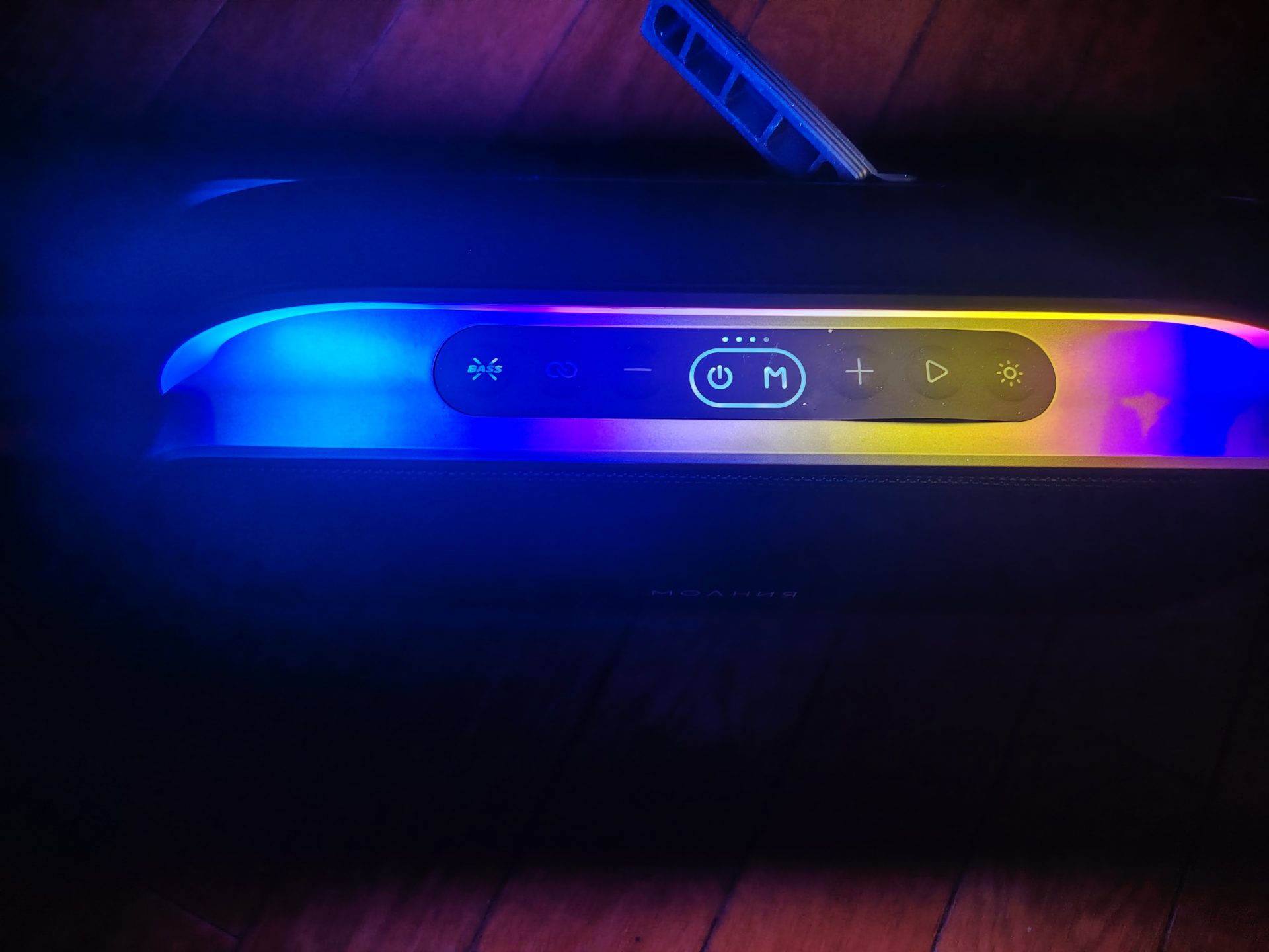 Обзор портативной колонки «Молния-Кварк»