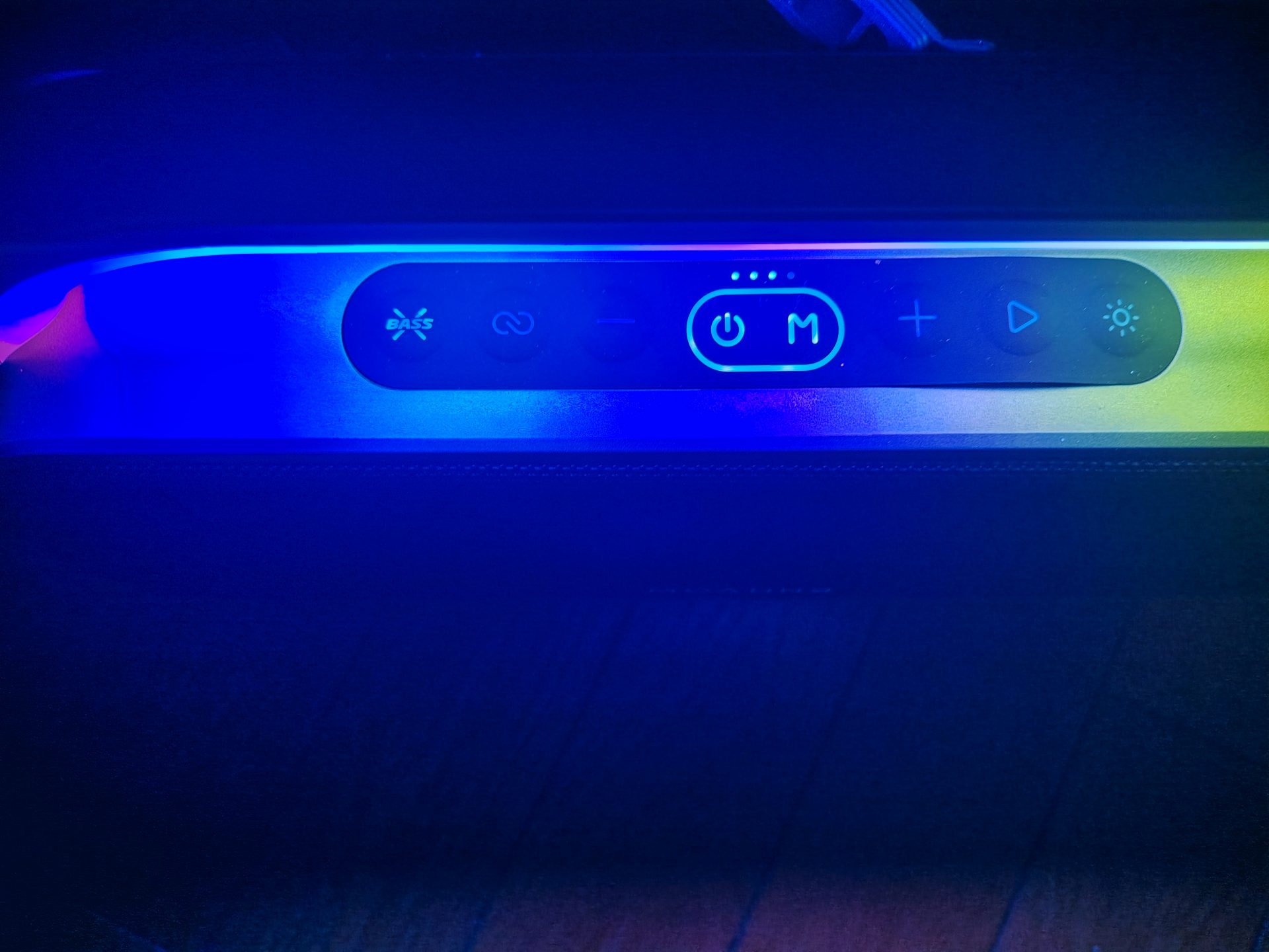 Обзор портативной колонки «Молния-Кварк»