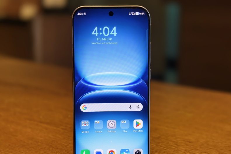 Обзор смартфона iQOO 15R: король автономности официально в России