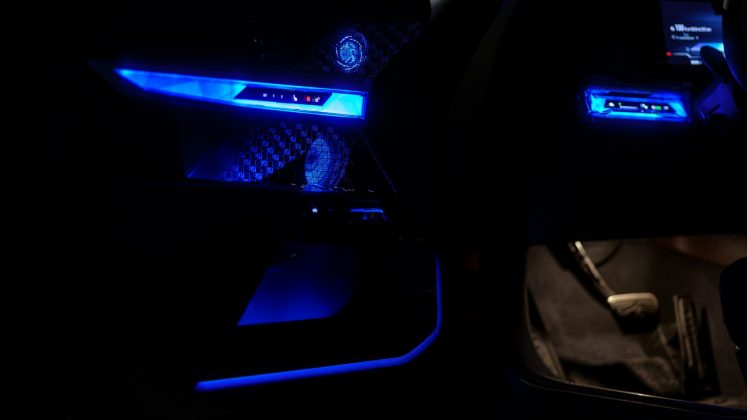 Электромобиль BMW i7 M70: футуризм и роскошь | DGL.RU