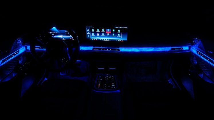 Электромобиль BMW i7 M70: футуризм и роскошь | DGL.RU