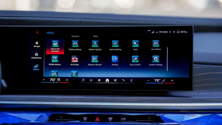 Электромобиль BMW i7 M70: футуризм и роскошь | DGL.RU