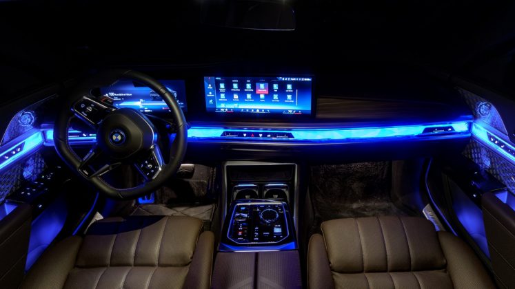 Электромобиль BMW i7 M70: футуризм и роскошь | DGL.RU